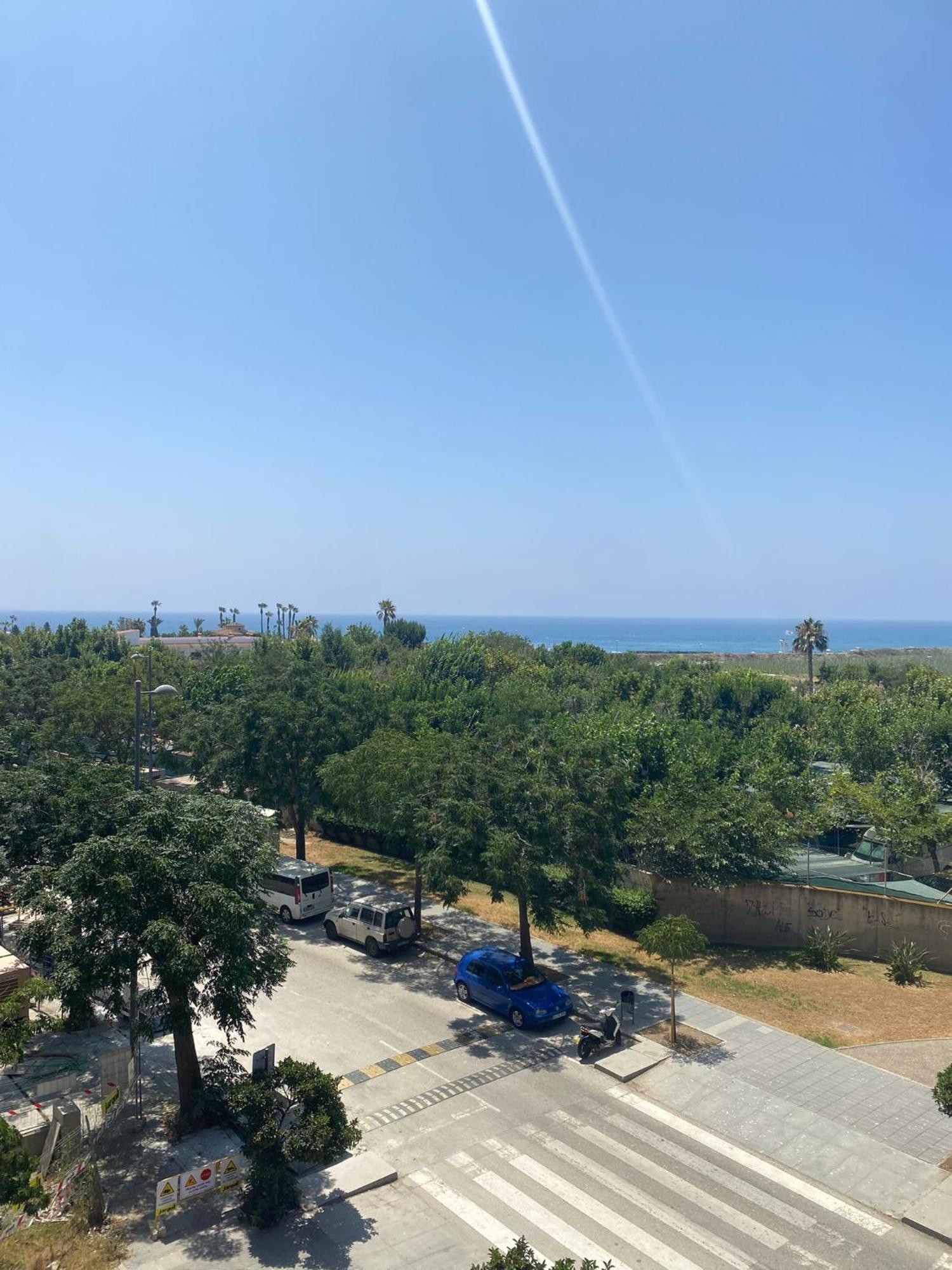 Апартаменты A&C Vistas Al Mar -Torre Del Mar - Malaga Велес Экстерьер фото